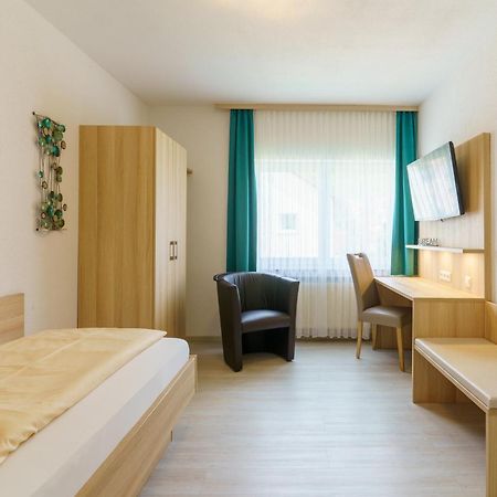 Hotel Rosenstein Heubach  Екстериор снимка