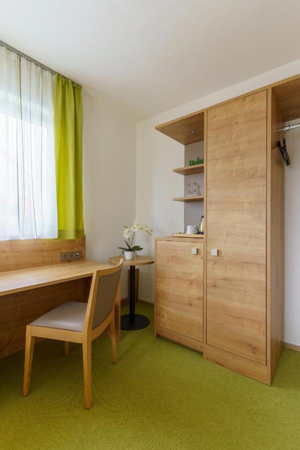 Hotel Rosenstein Heubach  Екстериор снимка