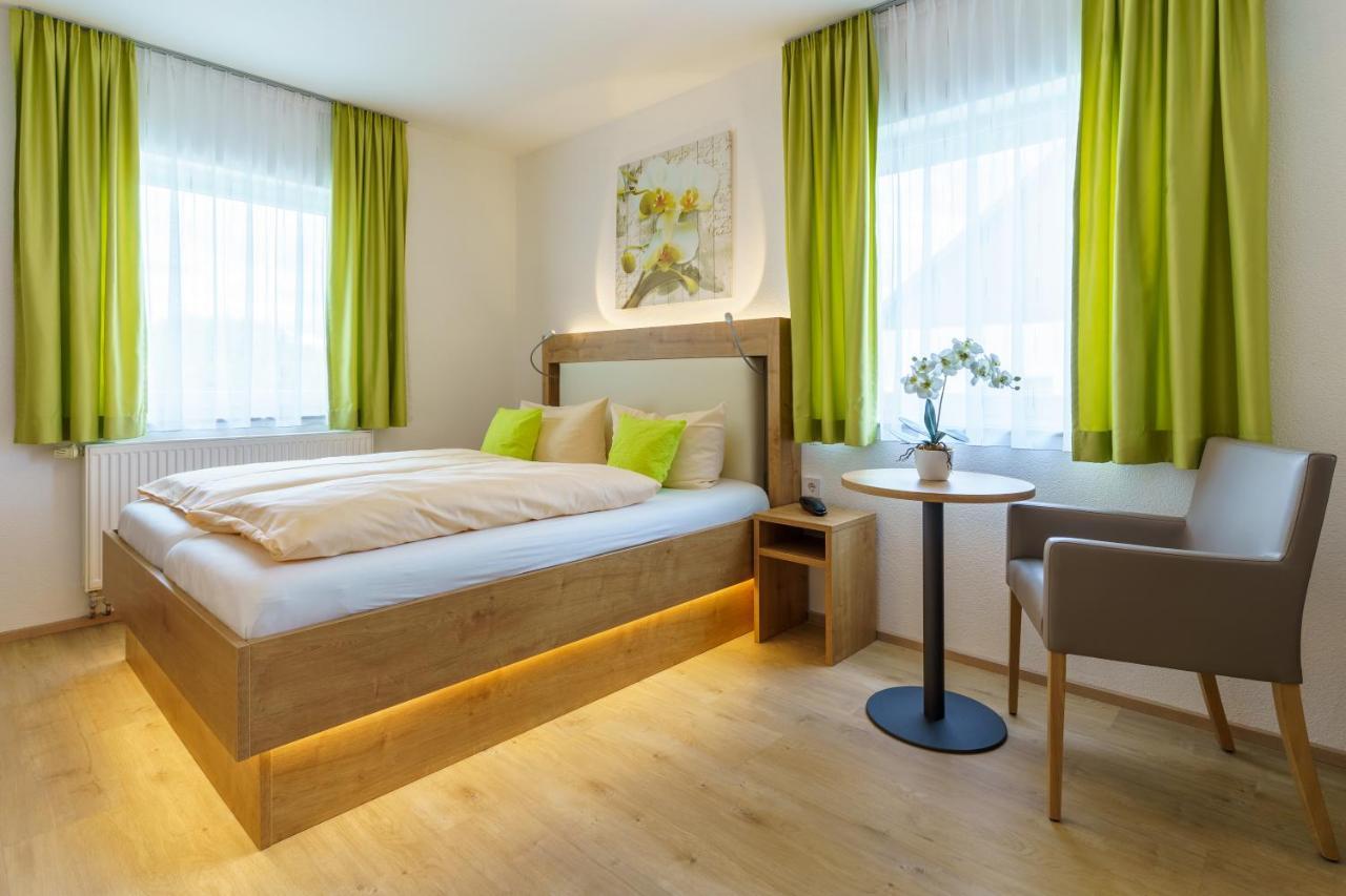 Hotel Rosenstein Heubach  Екстериор снимка
