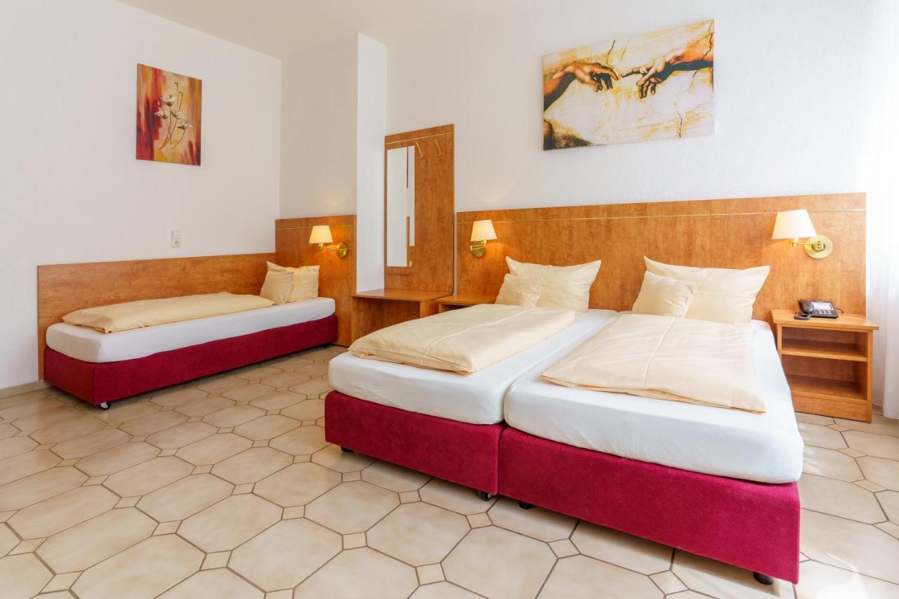 Hotel Rosenstein Heubach  Екстериор снимка
