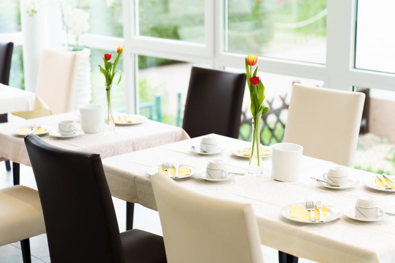 Hotel Rosenstein Heubach  Екстериор снимка