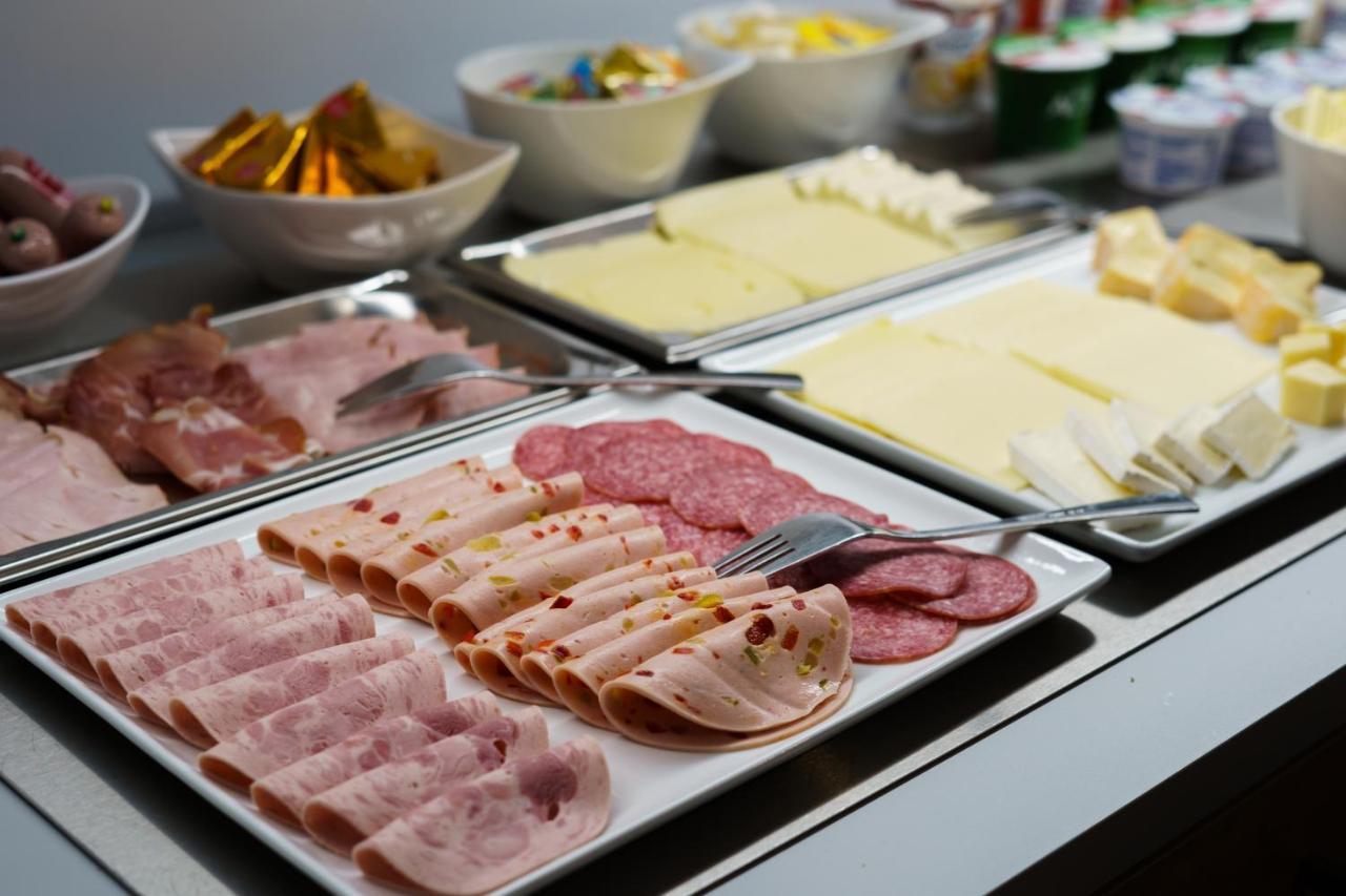 Hotel Rosenstein Heubach  Екстериор снимка